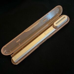 Solawave Wand and Case